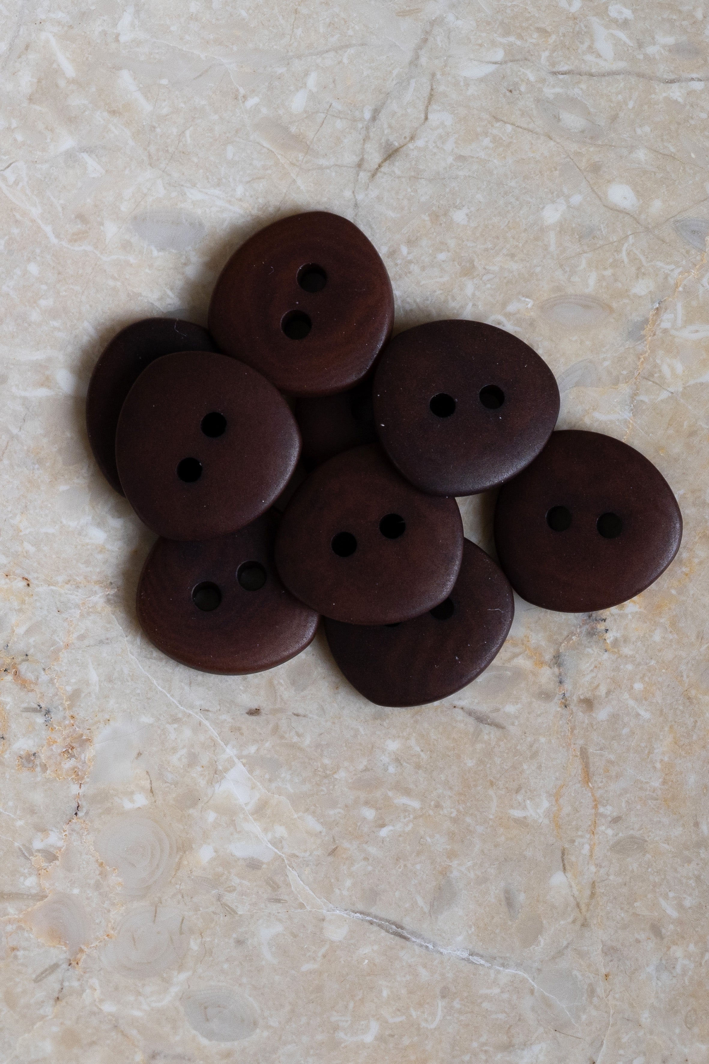 atelier-brunette-boutons-jaipur-rust-crispy-brownie-corozo image 4