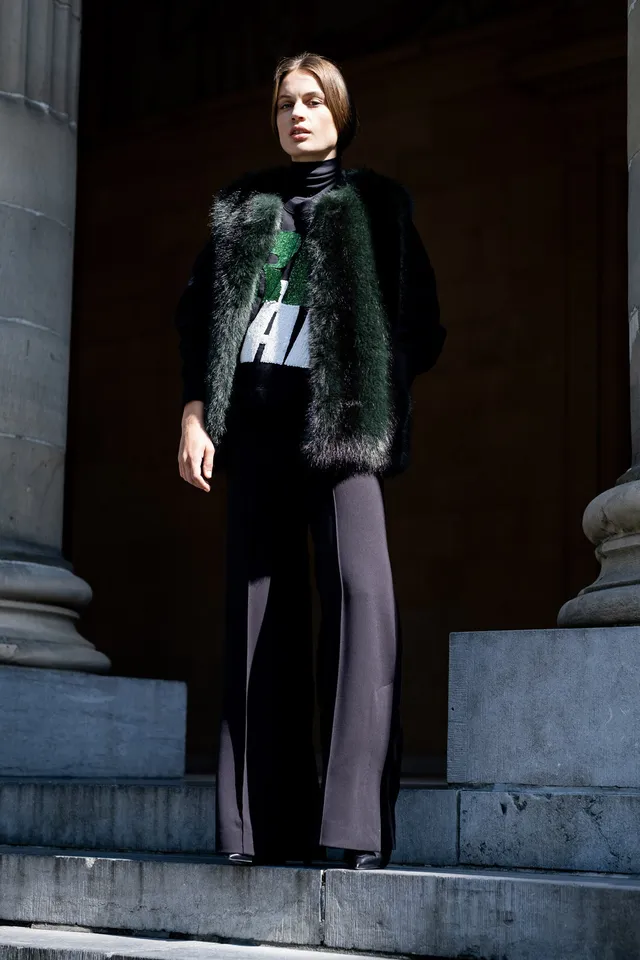 fibre-mood-thara-pantalon-patron-de-couture-pantalon-wide-leg-fentes image 1