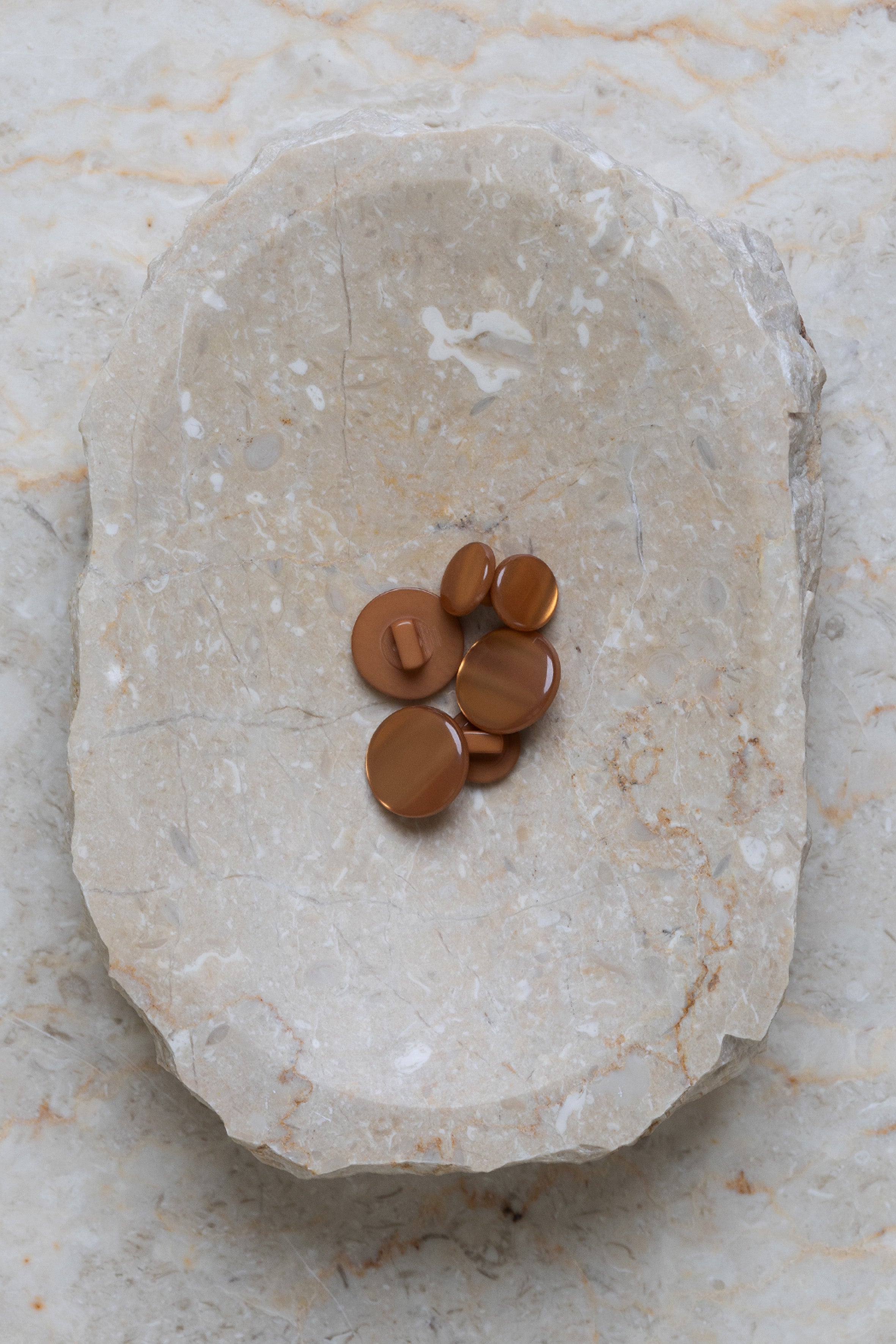 atelier-brunette-bouton-swing-pecan-pie-bouton-sur-pied-polyester image 1