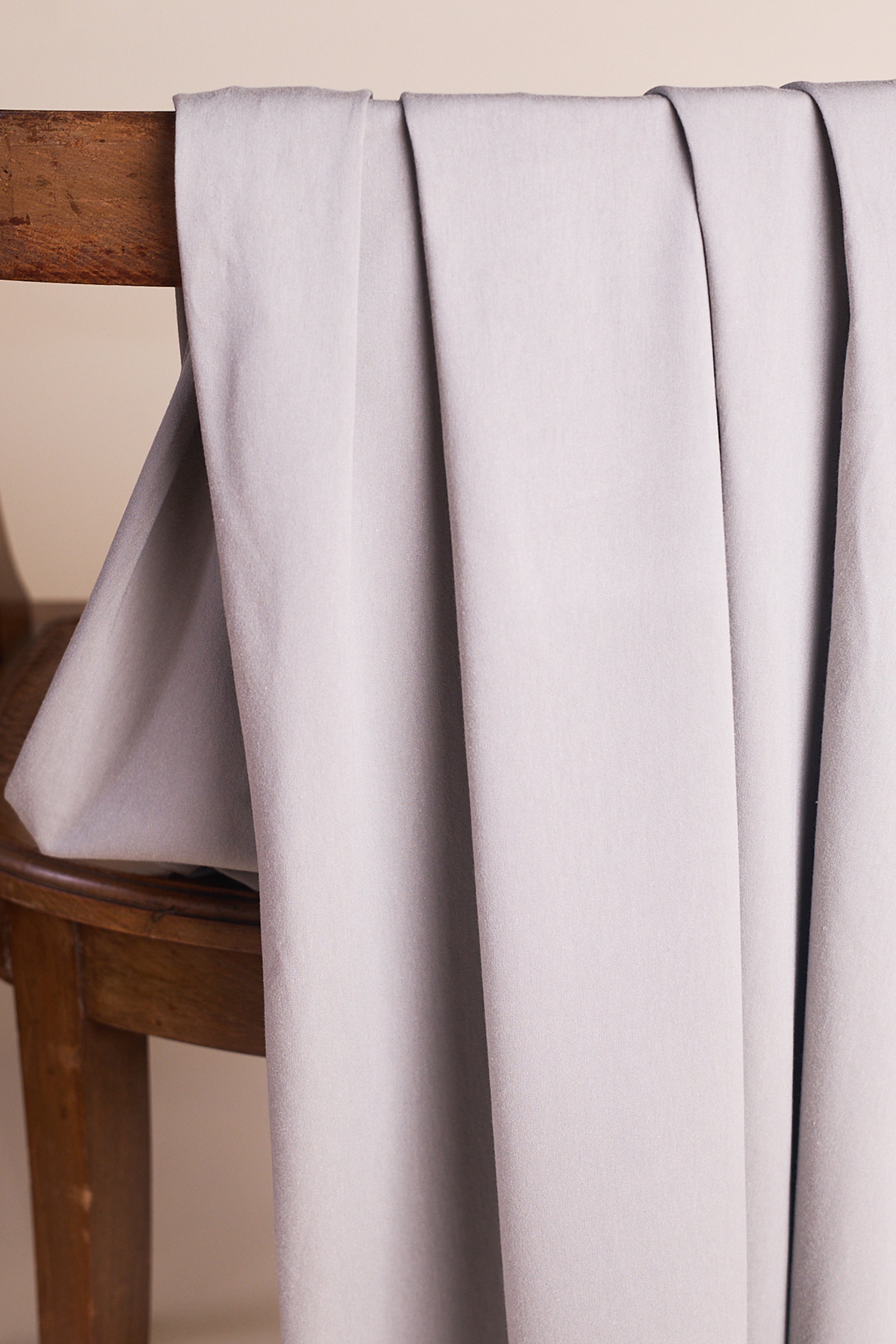 atelier-brunette-tissu-jersey-modal-light-grey-coupon-10-cm-x-150-cm image 2