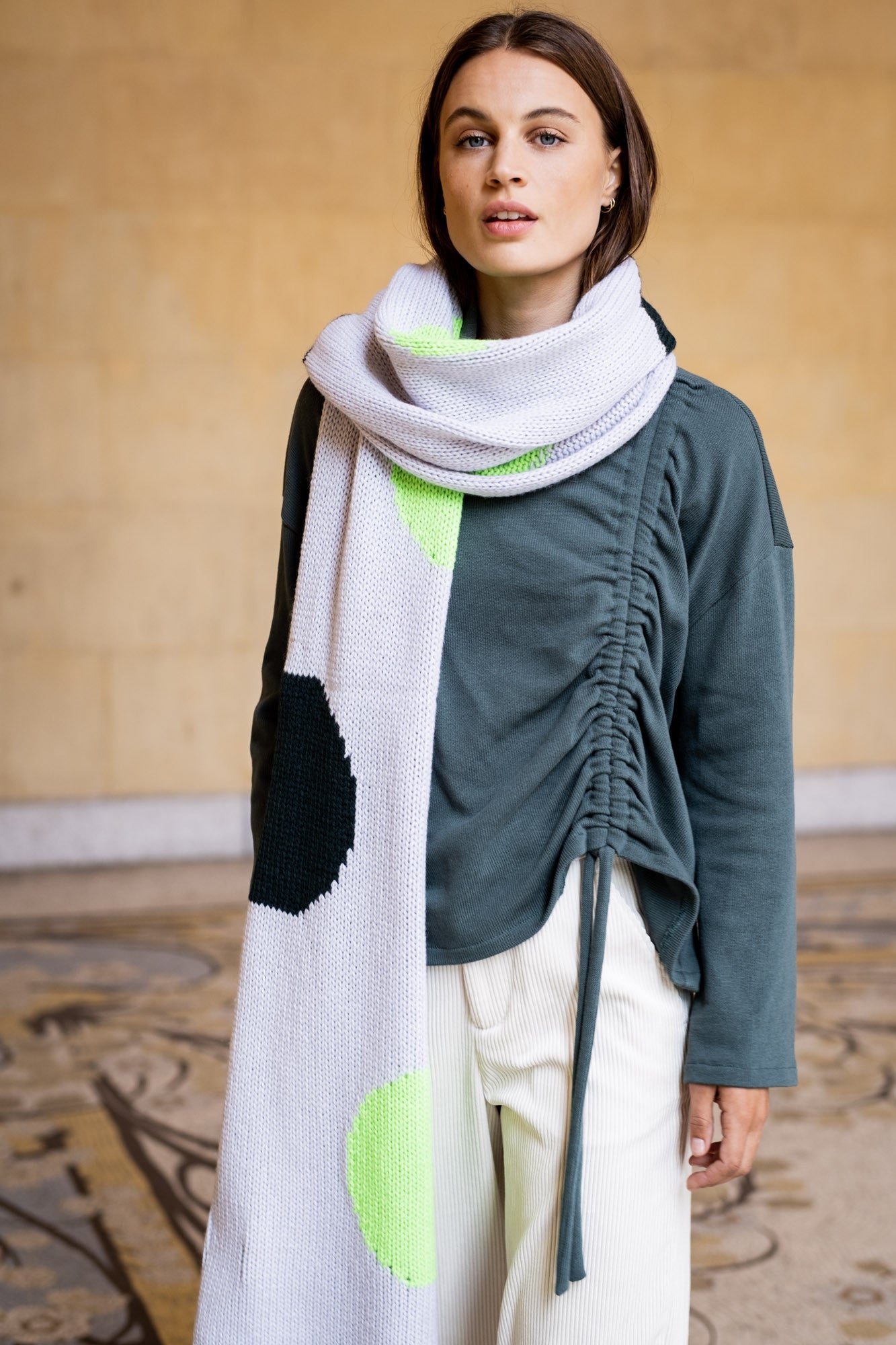fibre-mood-soraya-pull-patron-de-couture-femme-oversize-col-roul image 4
