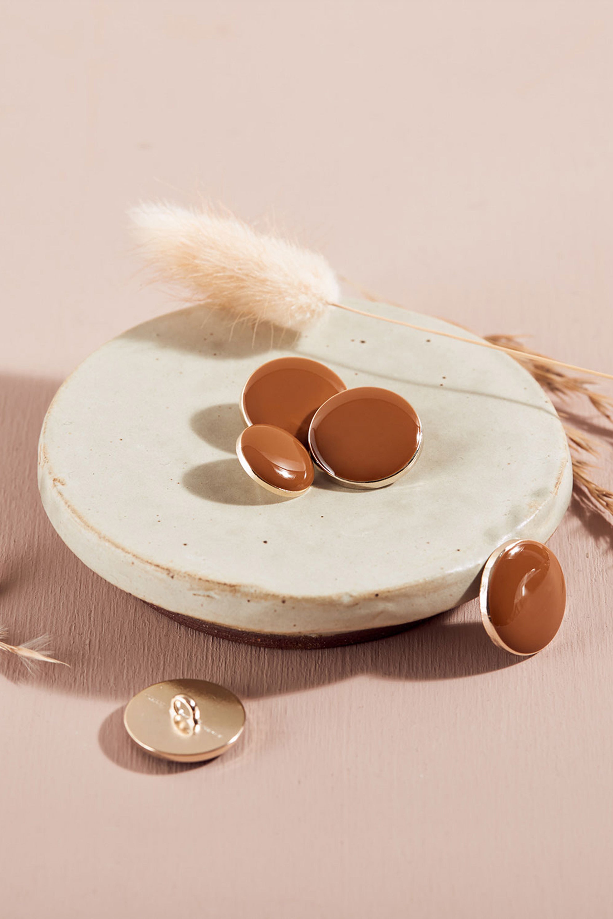 atelier-brunette-boutons-dotty-ochre-mercerie-couture image 1