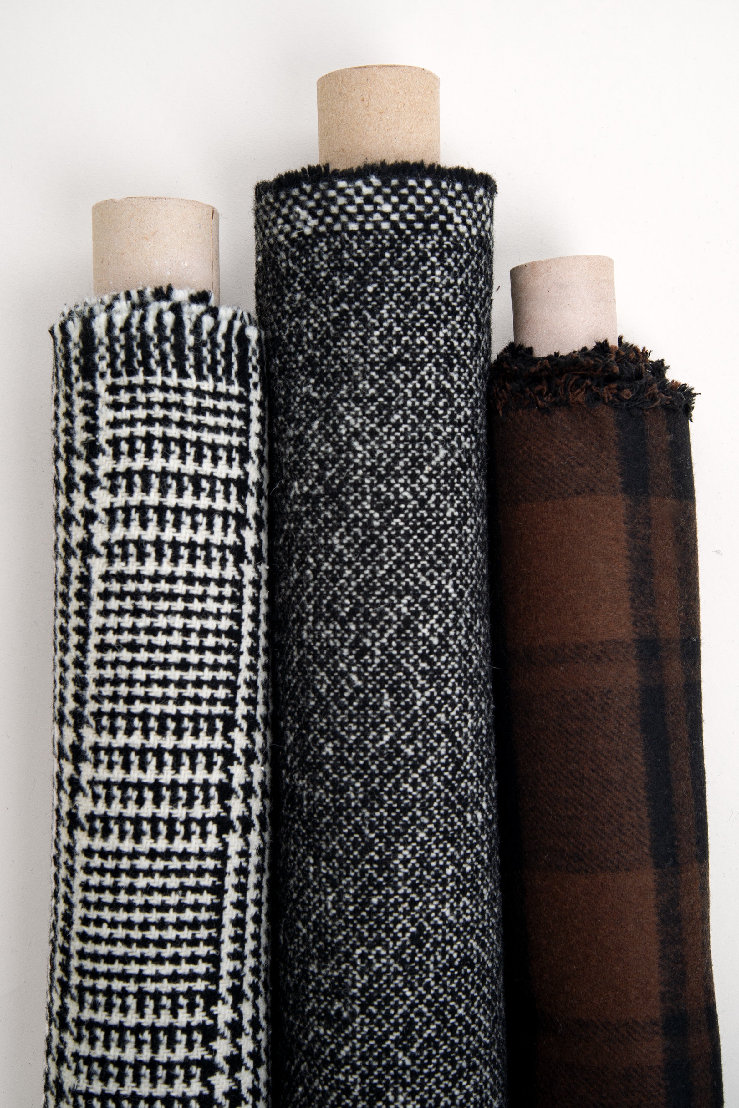 atelier-brunette-tissu-lainage-prince-de-galles-lainage-noir-et-blanc image 5