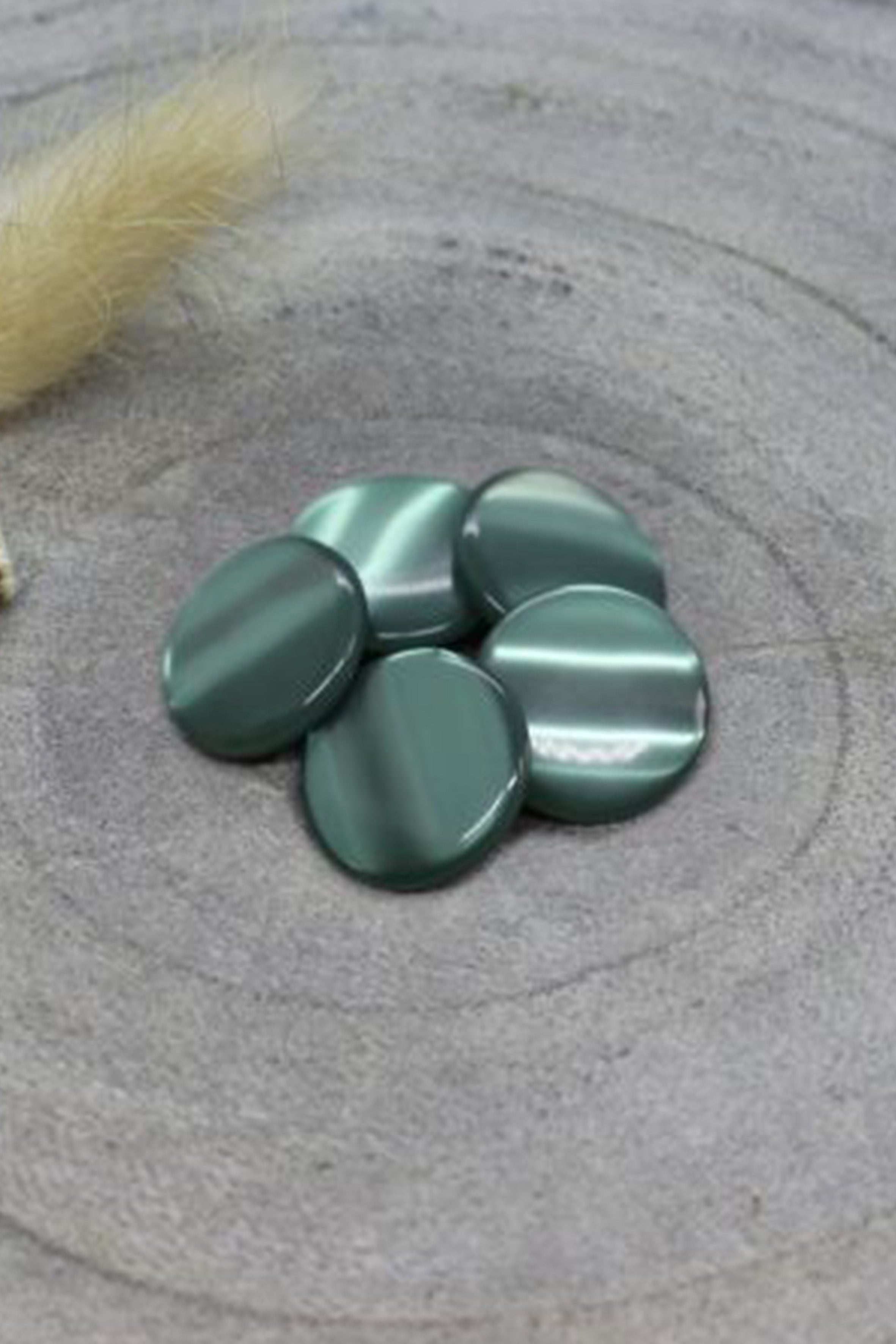 atelier-brunette-boutons-swing-cactus-boutons-polyester-sur-pied image 2