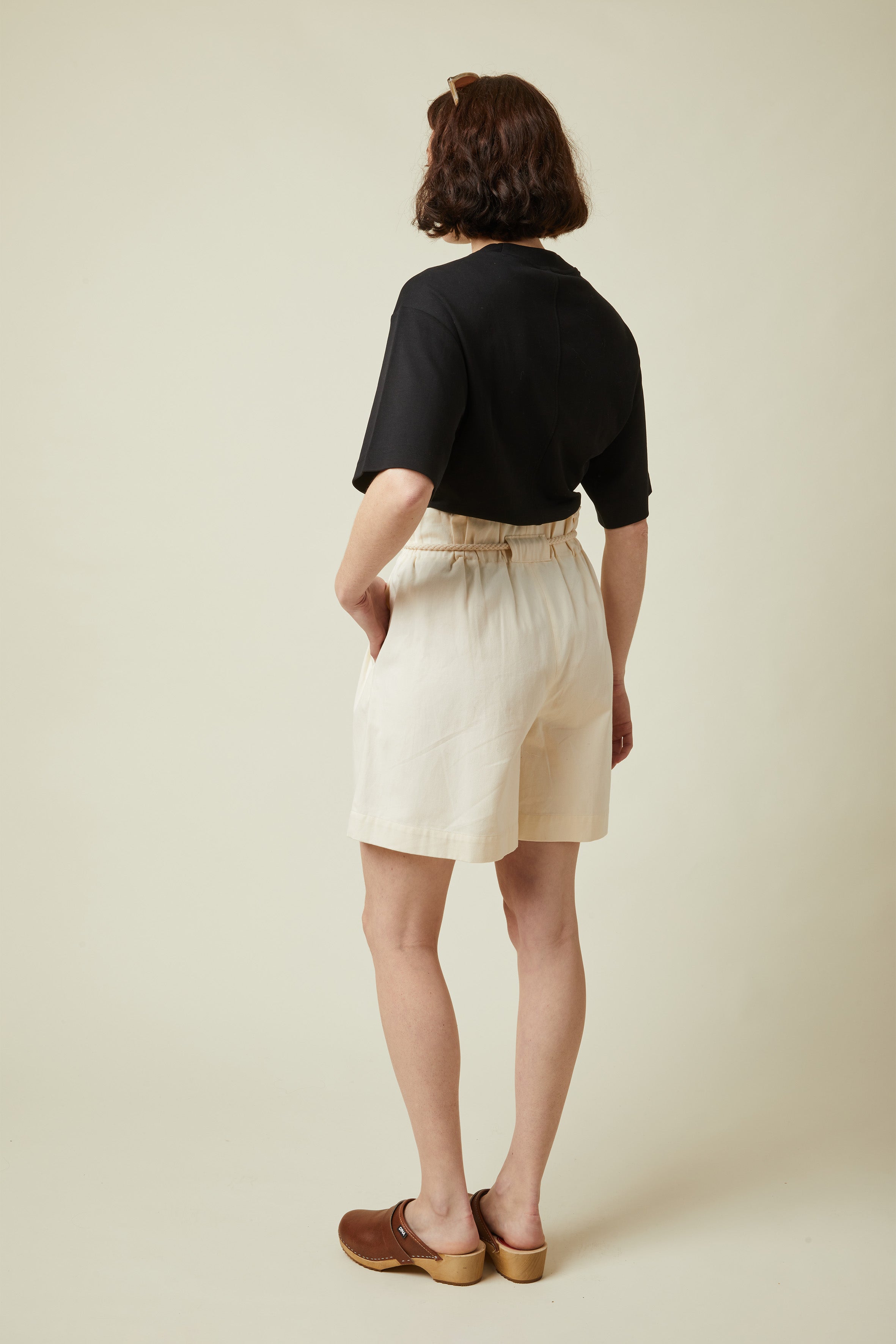 atelier-brunette-le-pantalon-short-patron-pochette image 4