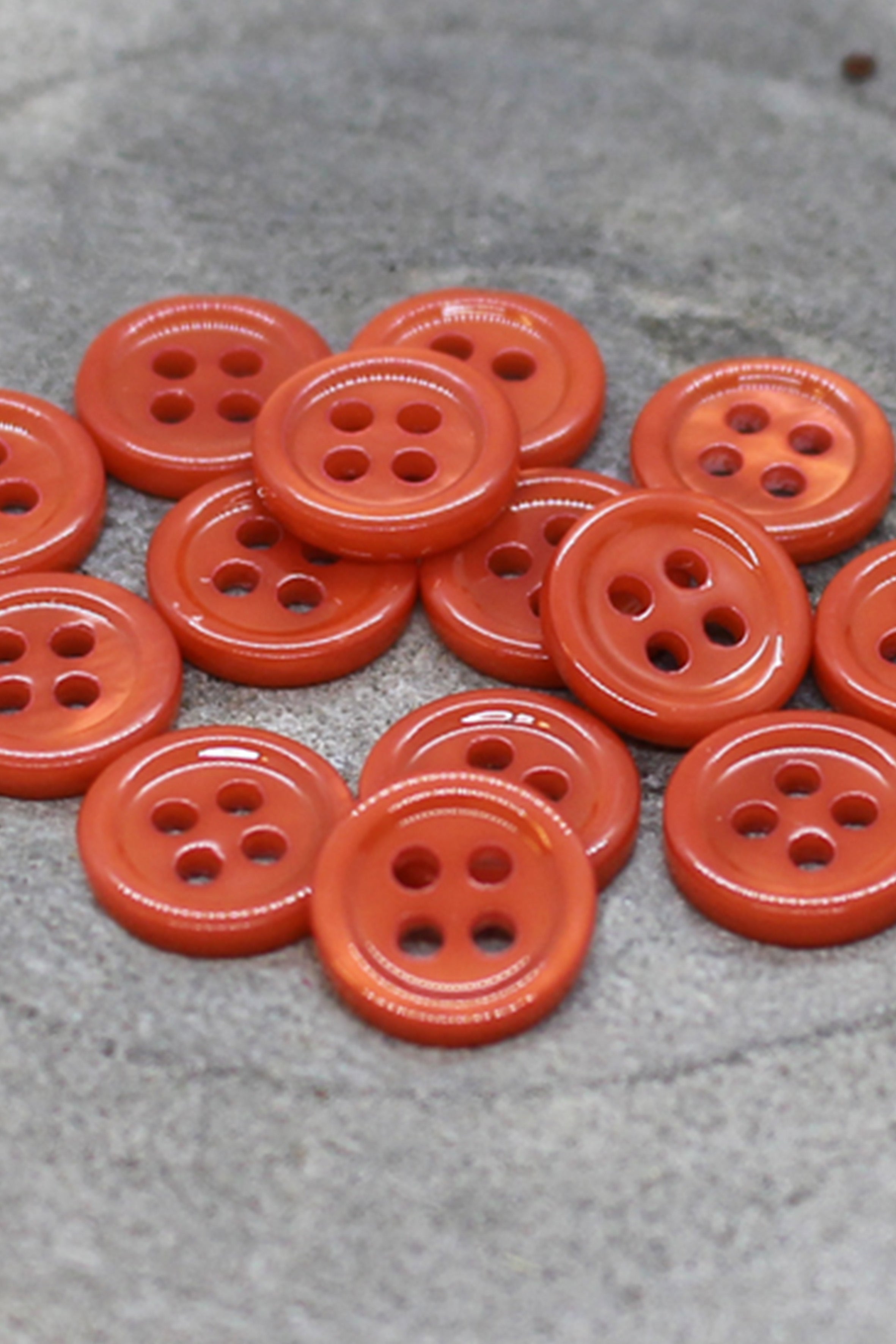 atelier-brunette-boutons-bliss-poppy-tangerine-x10-nacre-vernis image 2