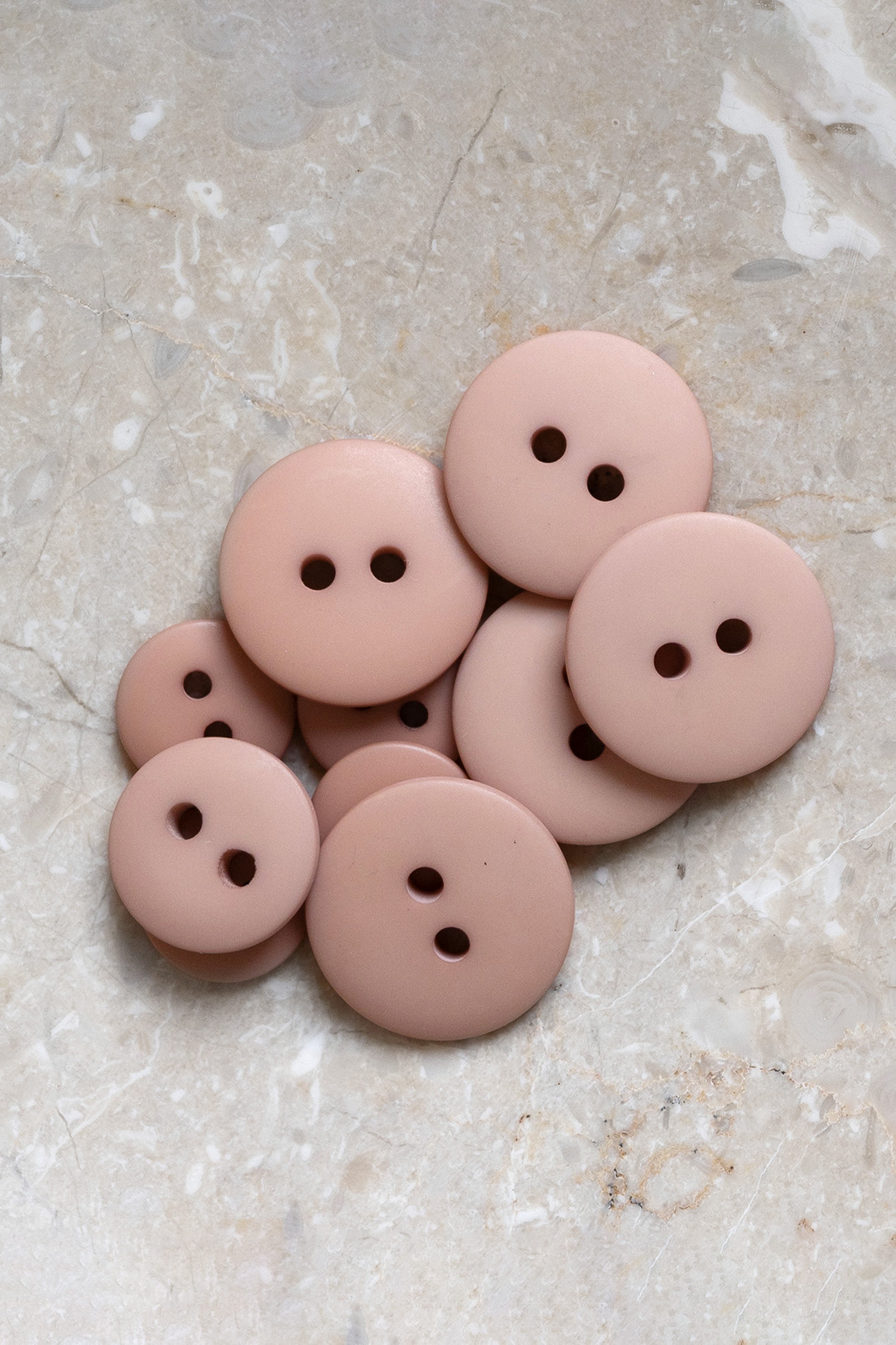 atelier-brunette-boutons-classic-matte-maple-sandy-sand-mercerie image 2
