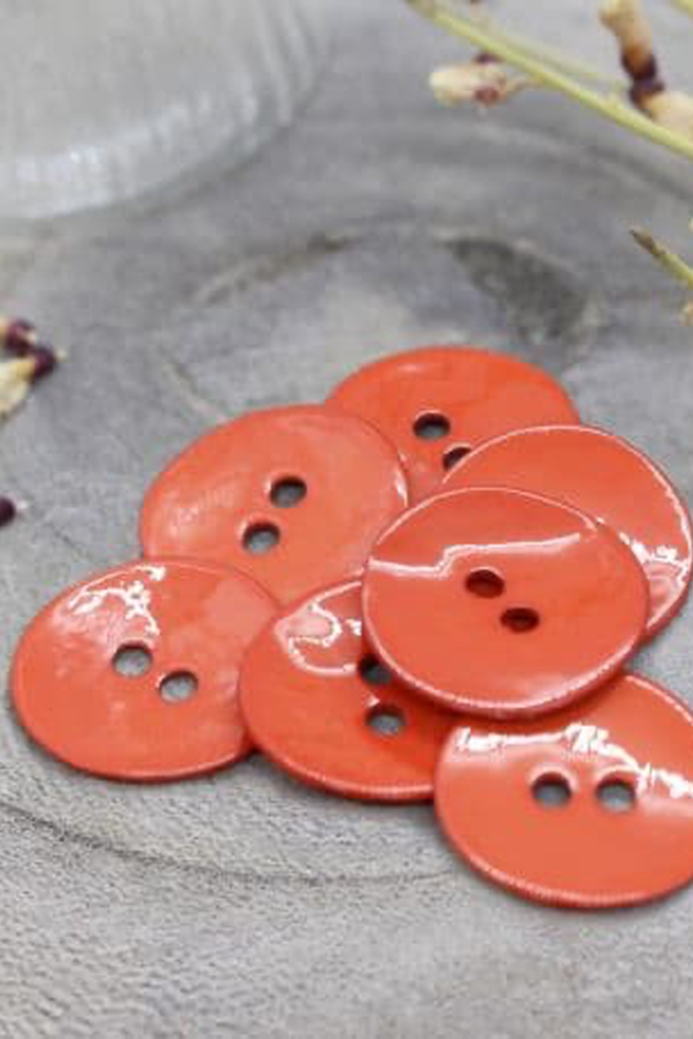 atelier-brunette-boutons-glossy-poppy-tangerine-x10 image 2