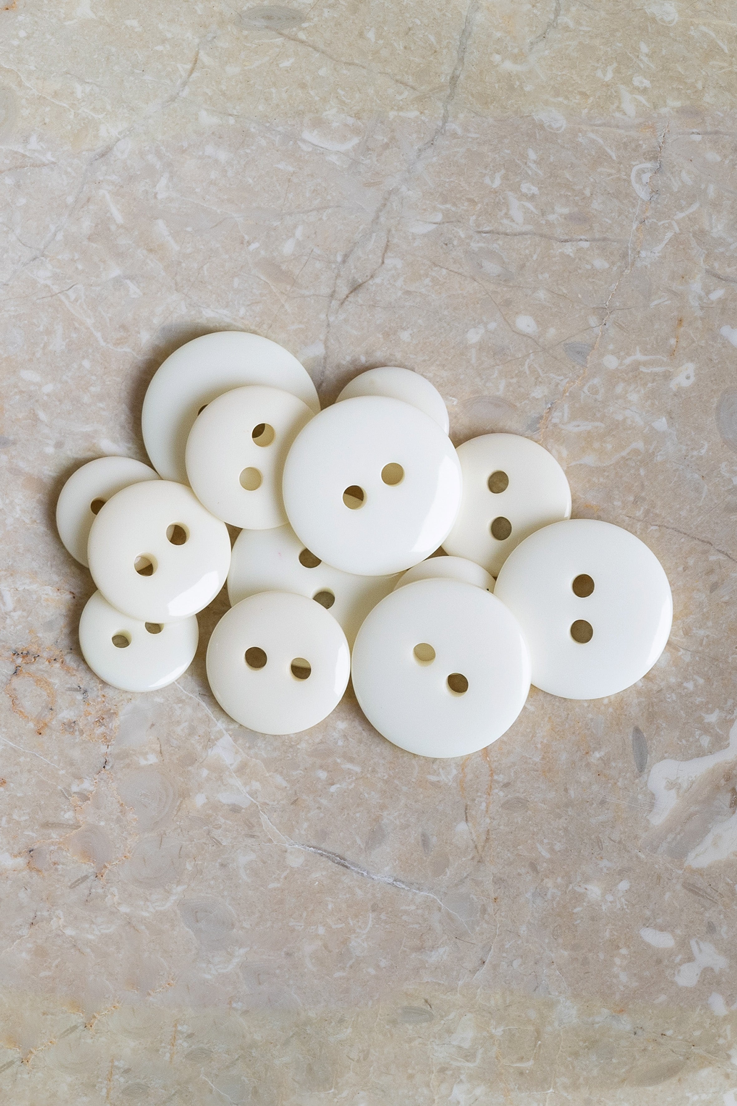 atelier-brunette-boutons-classic-shine-off-white-polyester-brillant image 1