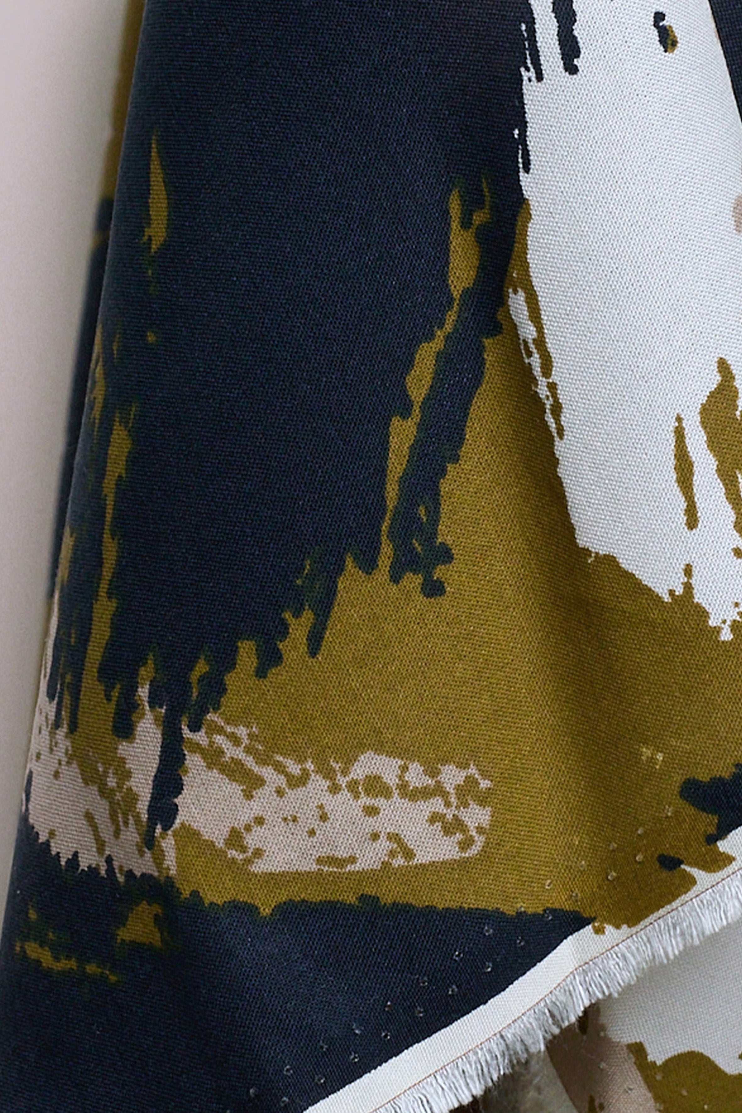 atelier-brunette-tissu-viscose-mira-dreamy-twilight-coupon-10-cm-x-140-cm image 4